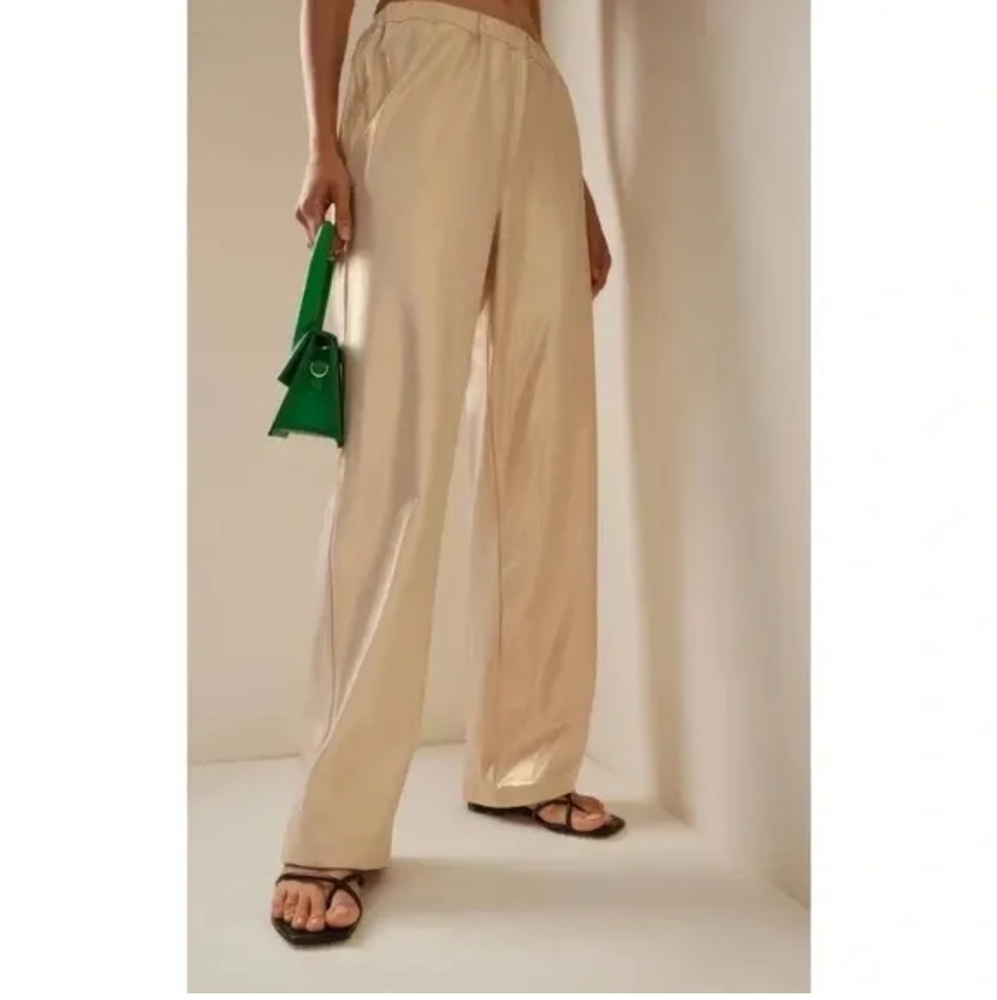 COPY - AEXAE metallic high rise wide leg trousers in gold size medium - Picture 3 of 9